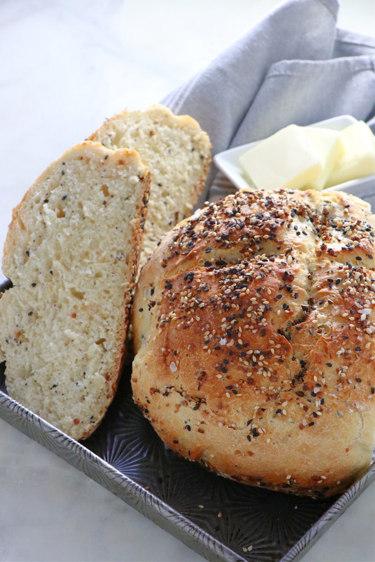 1HR NO KNEAD VEGAN EVERYTHING BAGEL BREAD