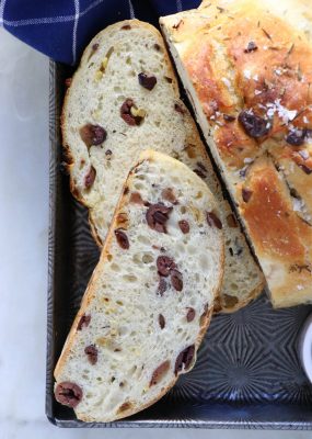 1 HR No Knead Olive Bread with Roasted Garlic and Rosemary