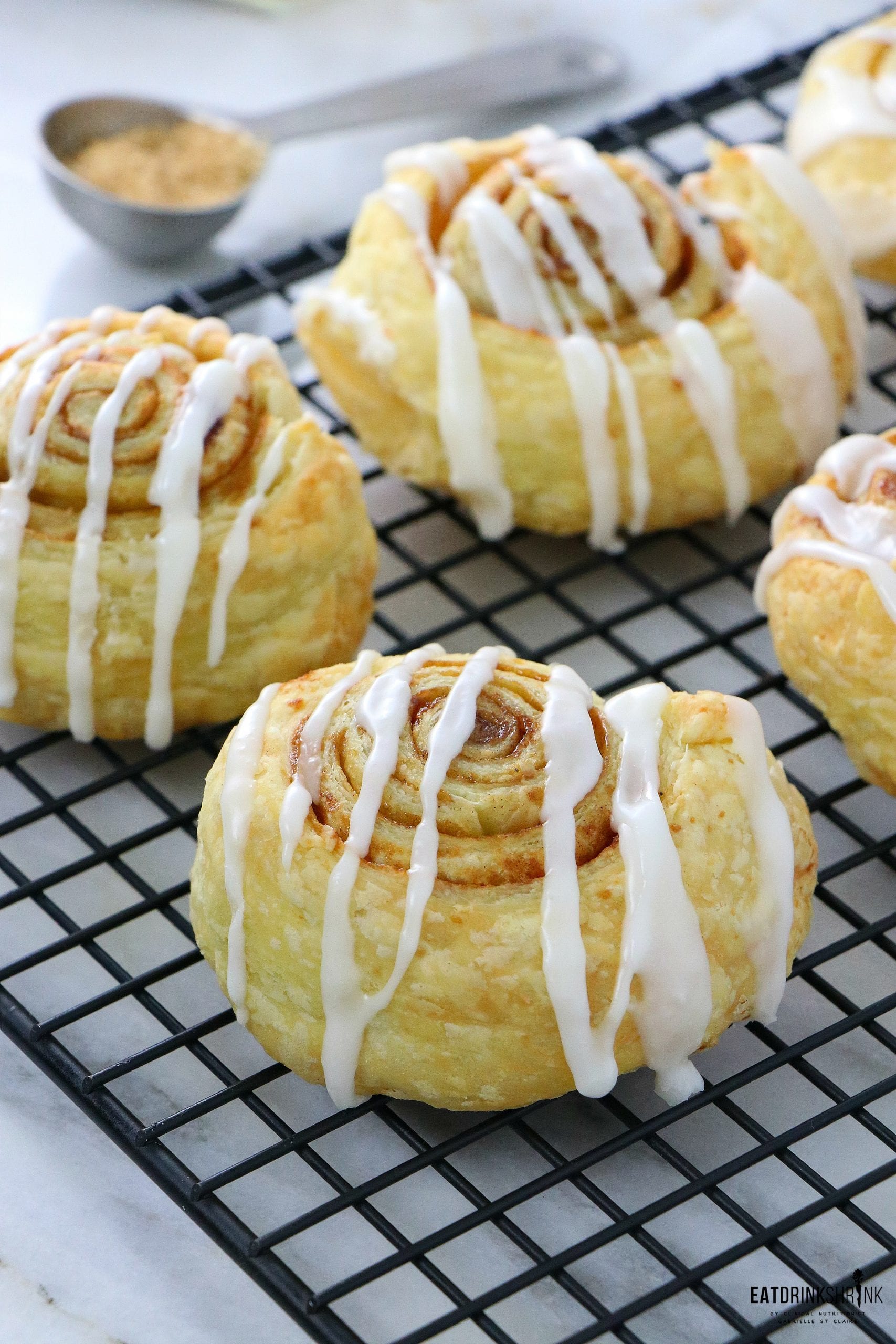 10 Minute Vegan Puff Pastry Cinnamon Roll with Cream Cheese Icing