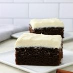 1 Bowl Vegan Gingerbread Cake with Cream Cheese Icing